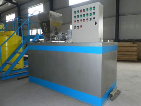 點(diǎn)擊查看詳細(xì)信息<br>標(biāo)題：全自動不銹鋼加藥裝置 閱讀次數(shù)：4231