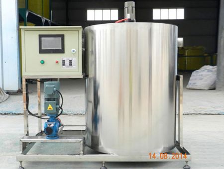 點擊查看詳細信息<br>標題：全自動不銹鋼加藥裝置 閱讀次數：5599